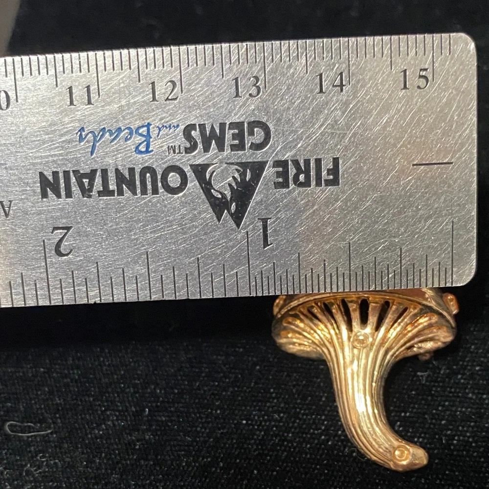 Taiwan marked vintage pair of gold tone Mushroom Brooches